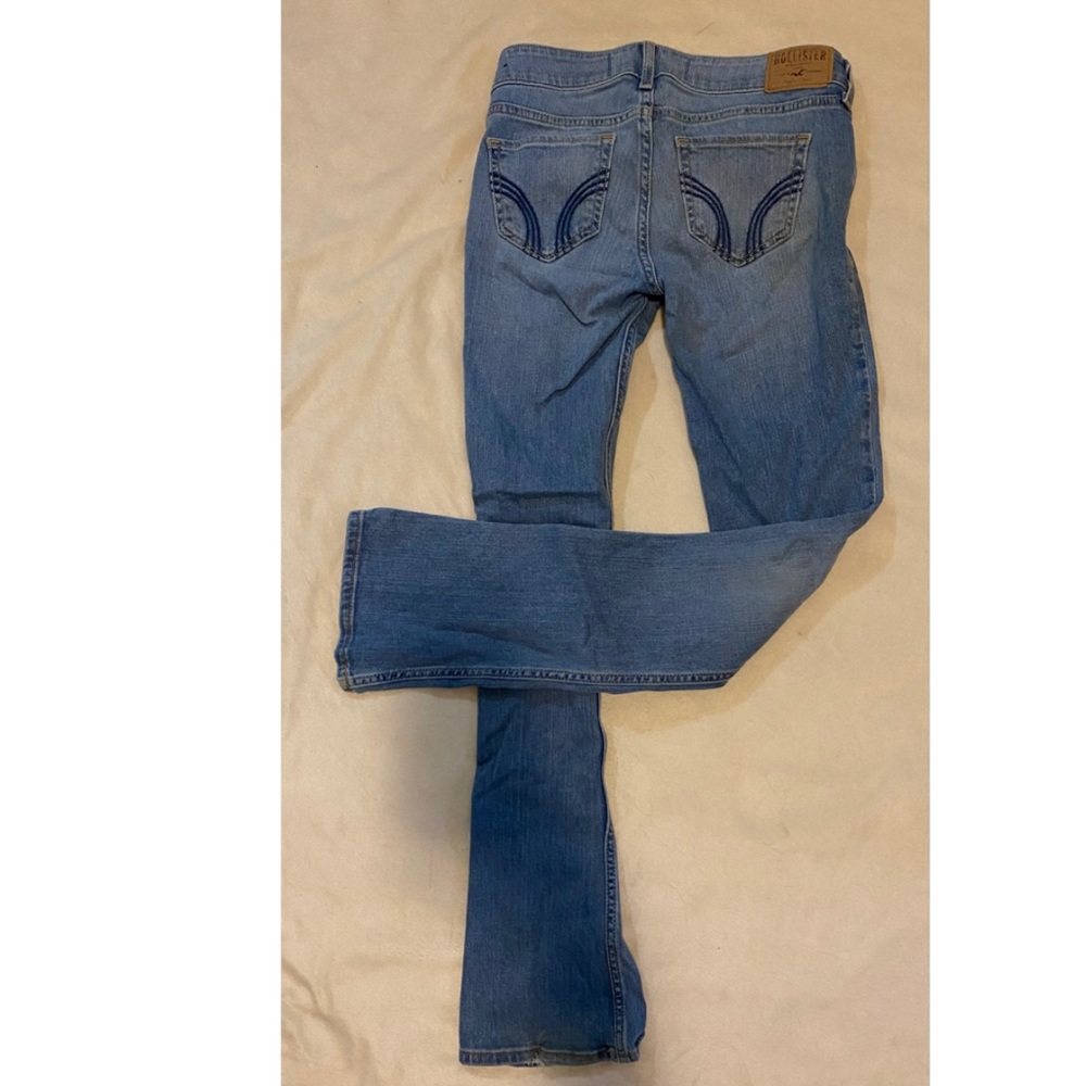 Hollister kick boot jeans